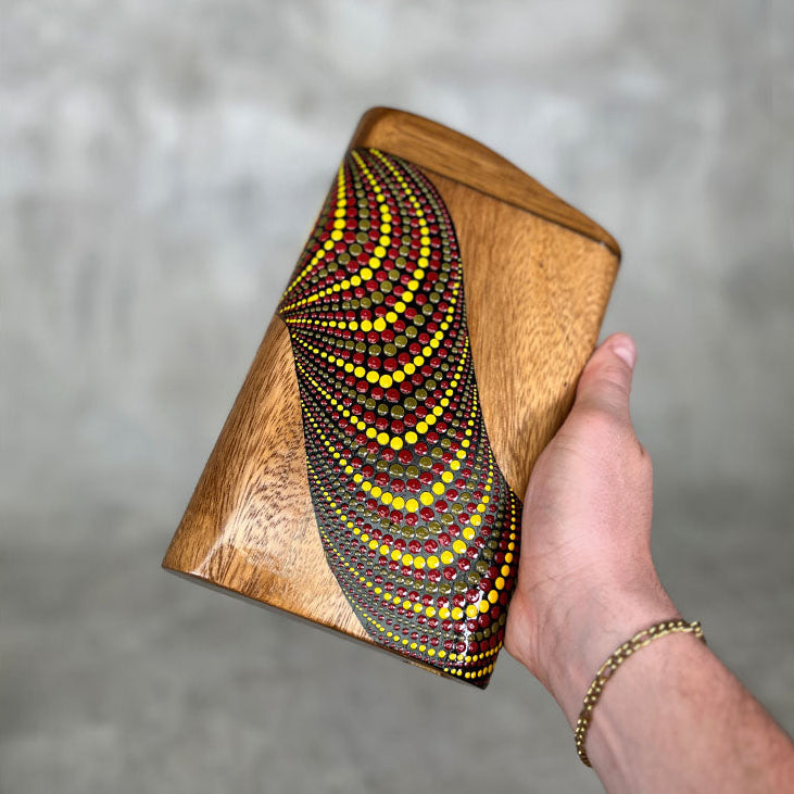 LIDAH® Box Didgeridoo producing powerful vibration