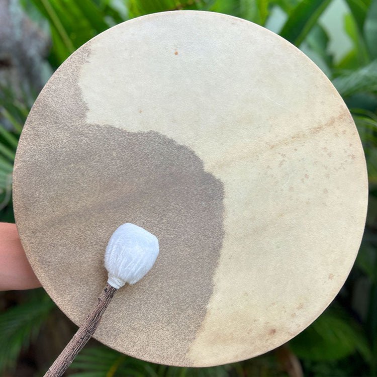 Close-up van het oppervlak van Sjamanendrum met natuurlijke textuur