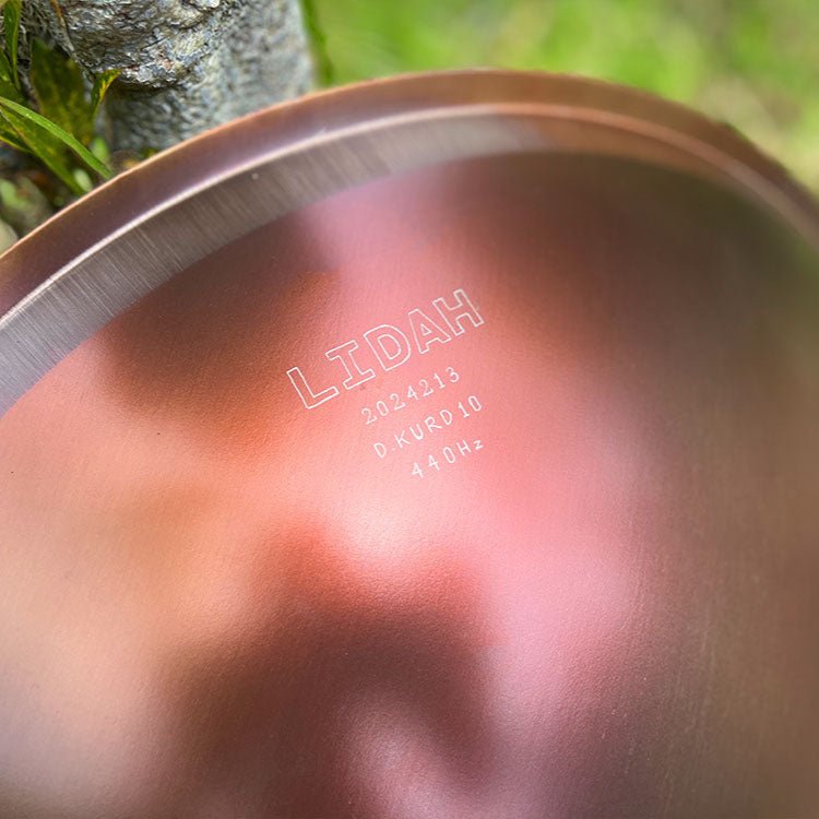 LIDAH® Ember Steel Handpan close-up van gravure