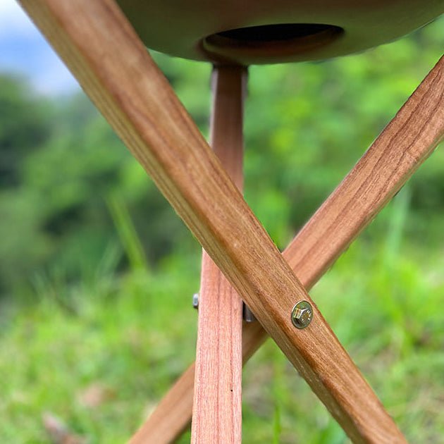 Close-up van Handpan Standaard met Handpan erop