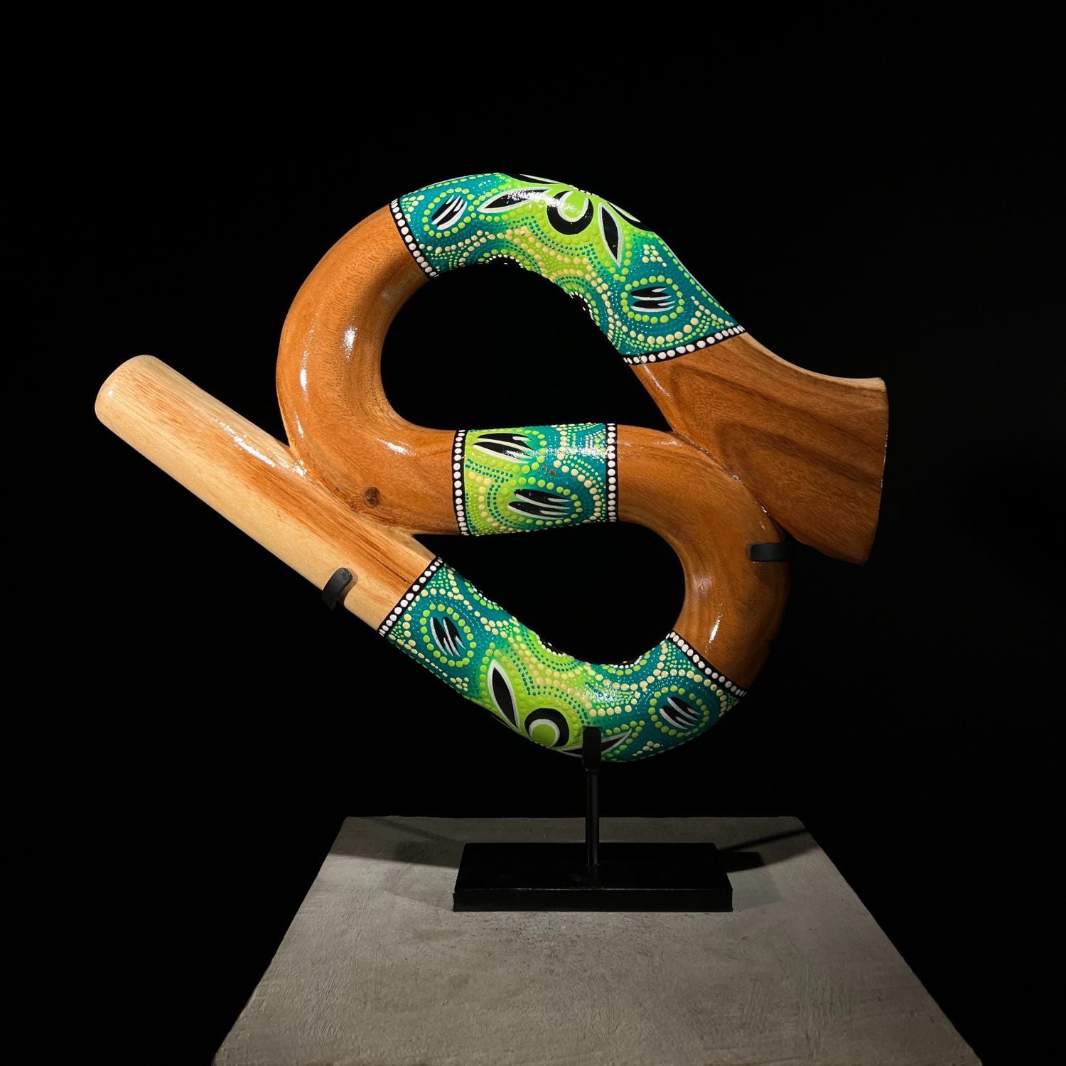 Playing Video of LIDAH® Snake Didgeridoo