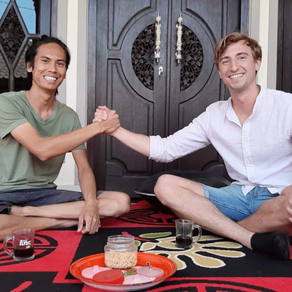 Picture Of LIDAH Founder and Balinese Craftmen Together
